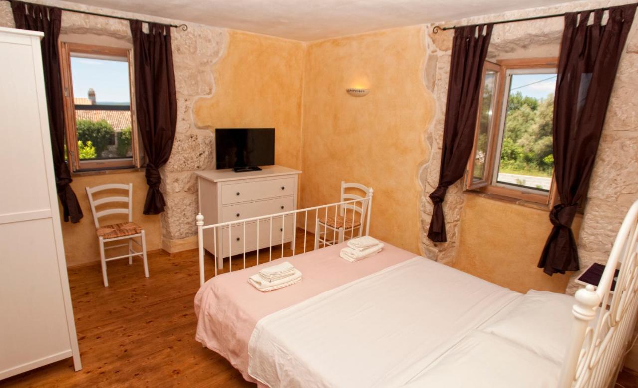 Villa Lauriana Diminići Esterno foto